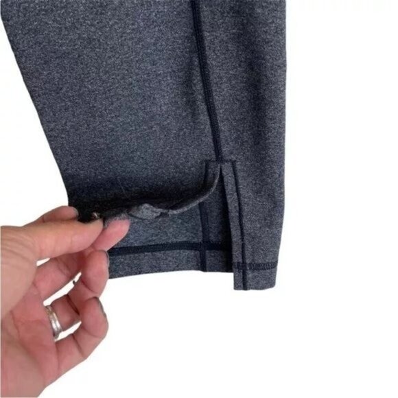 Lululemon Belt It Out Crop Pants Gray Size 6 - Picture 8 of 11